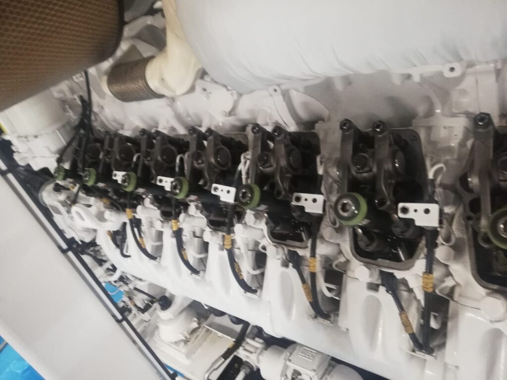 MY Royal Romance - 92m Feadship