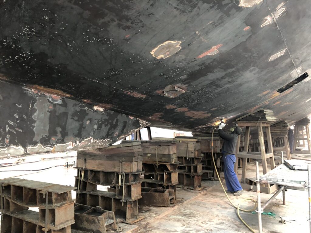 MY Mustique - 55m Trinity